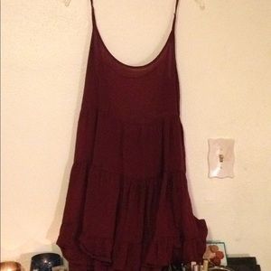 Loose short maroon dress with open back
